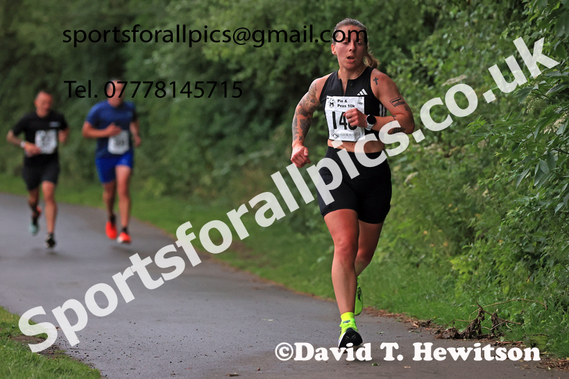 The 2026 Tynedale Pie and Peas 10k, Ovington to Low Prudhoe, Northumberland. Photo: David T. Hewitson/Sports for All Pics